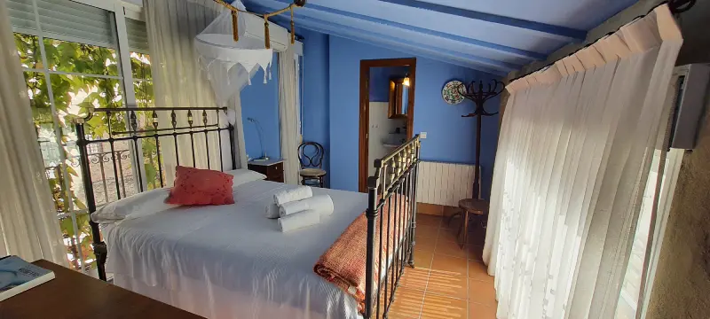 Dormitorio abuhardillado 2