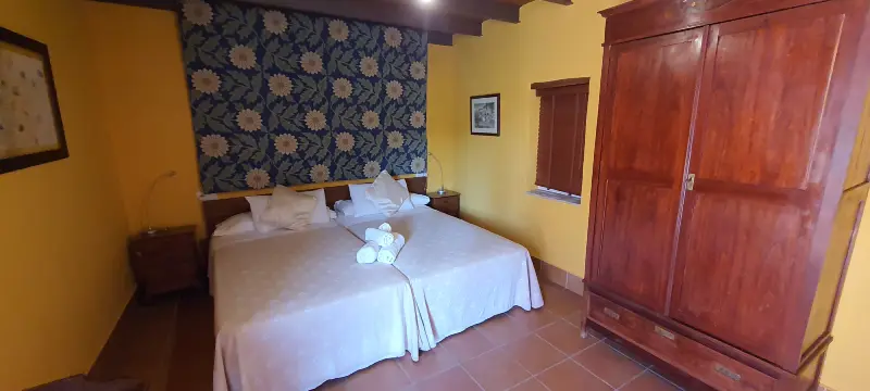 Dormitorio con dos camas