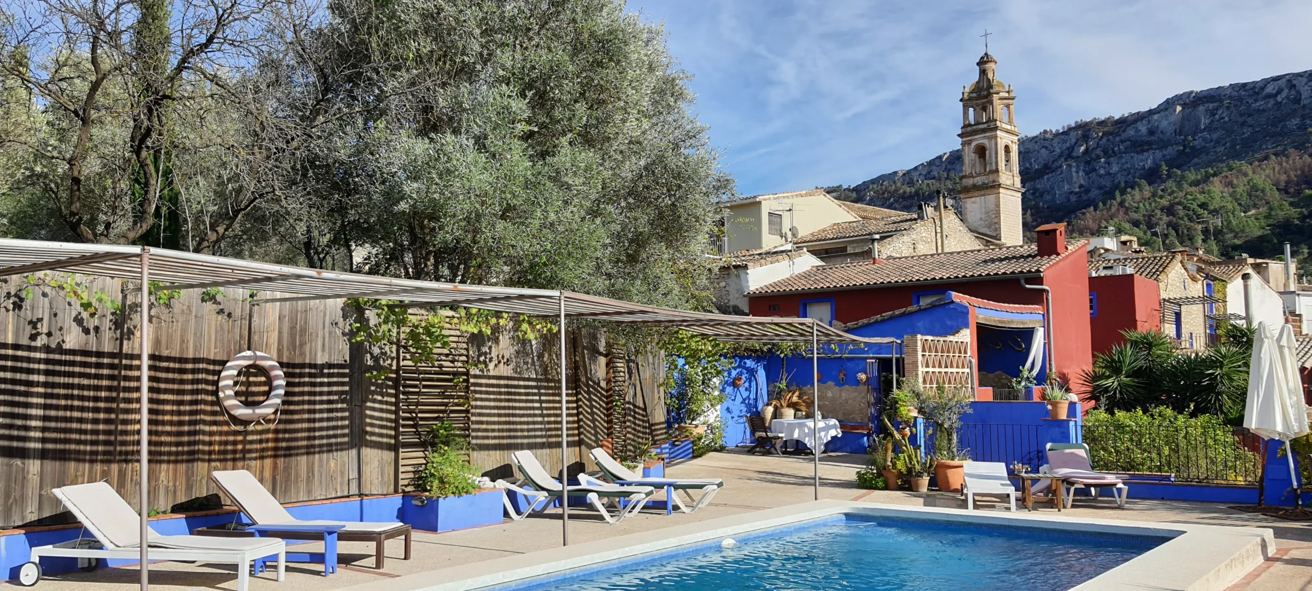 Piscina vista campanario